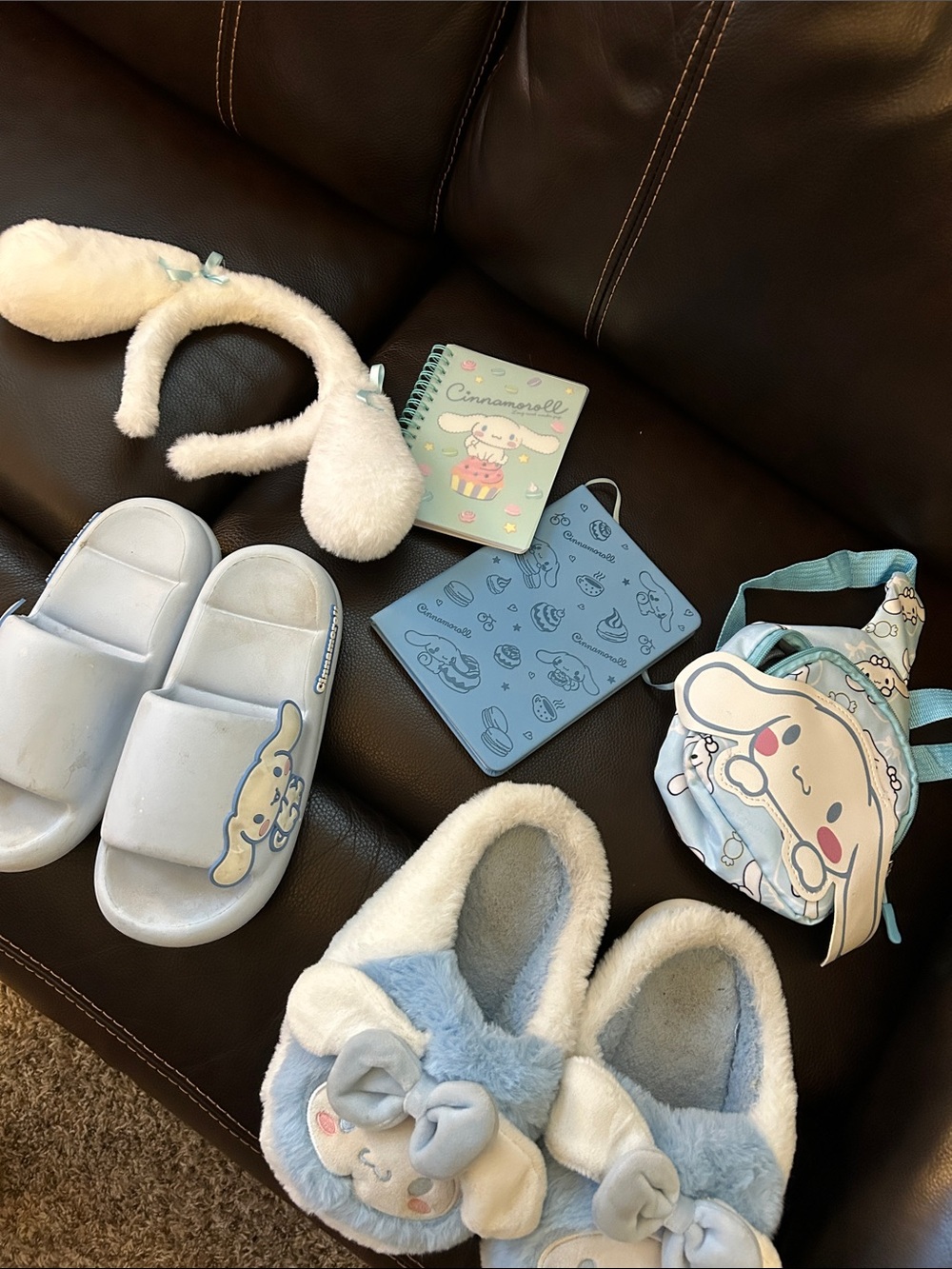 Sanrio Cinnamoroll Kids Light Blue Slippers and Accessories Set
